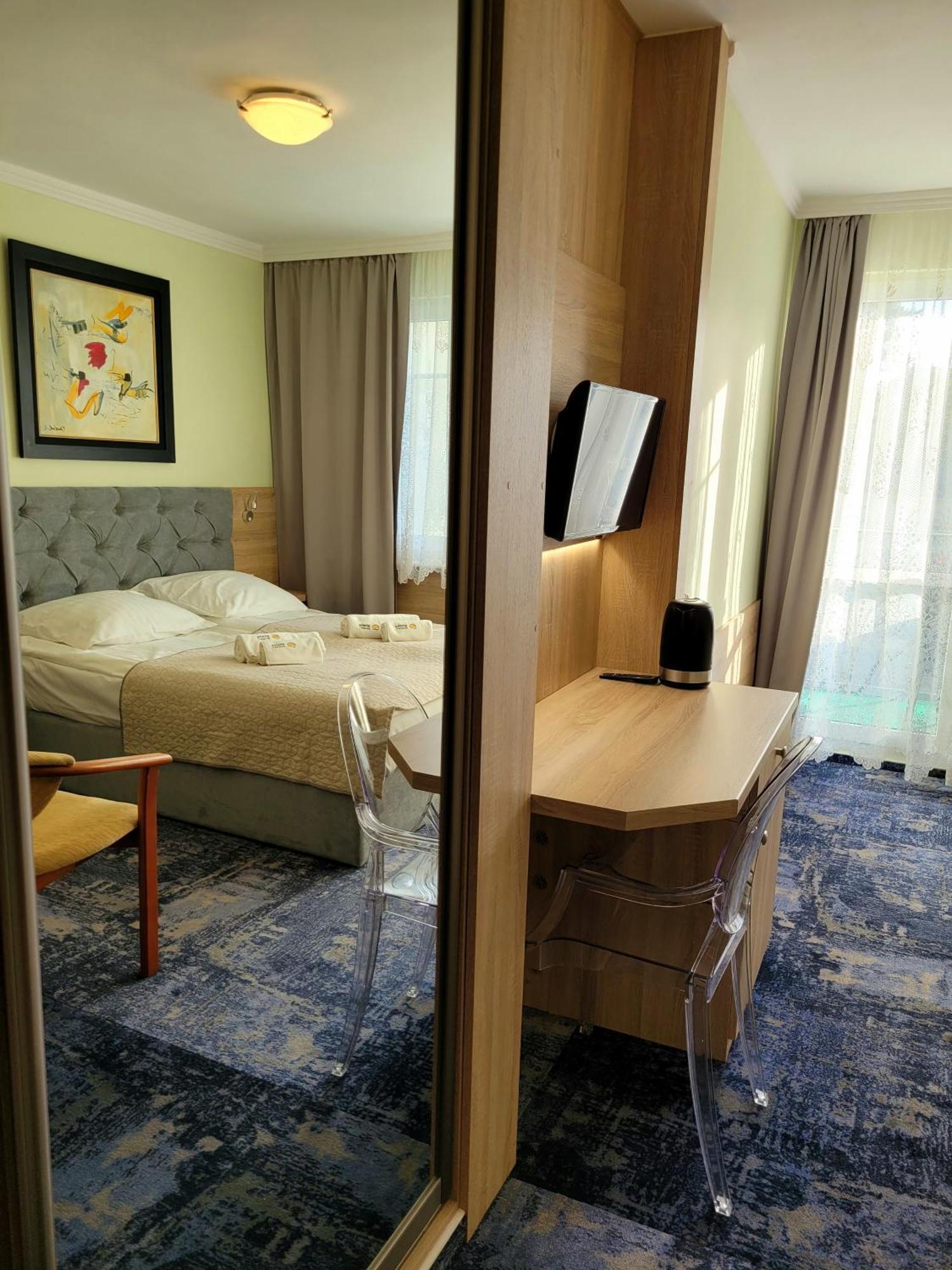 Ameba Hotell Mielno  Exteriör bild